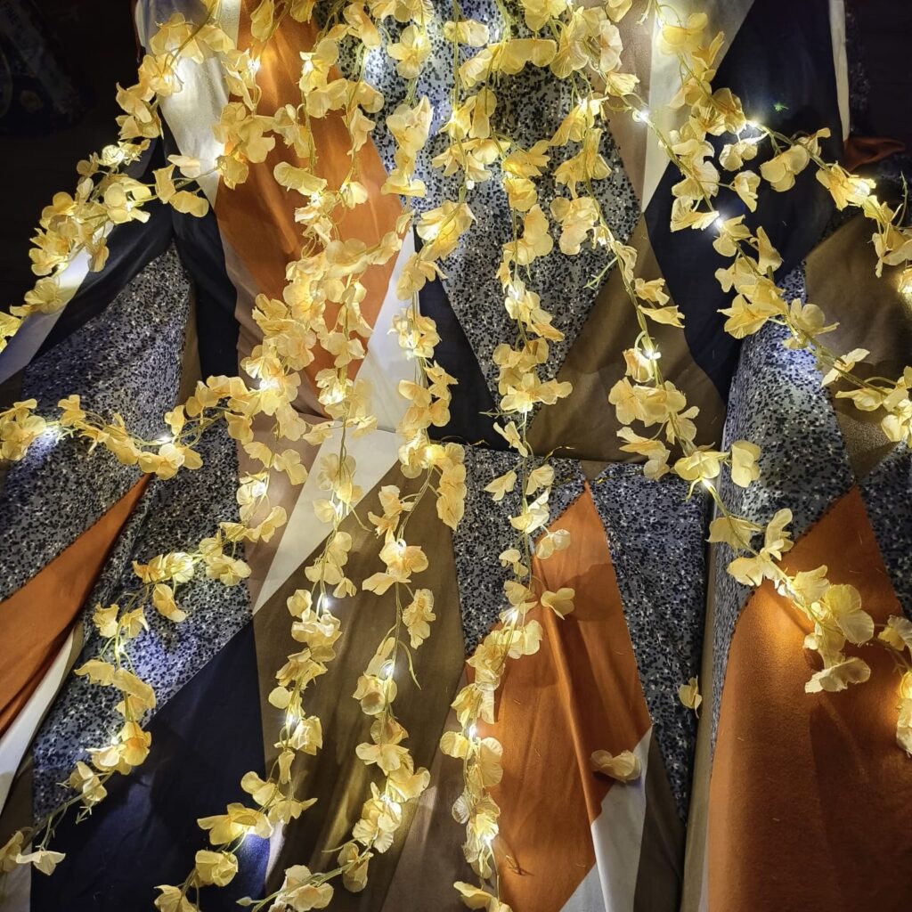 Flower Light Chain..5 Dynamic Lighting Motions…10 Strips of Cascading Floral LED Lights