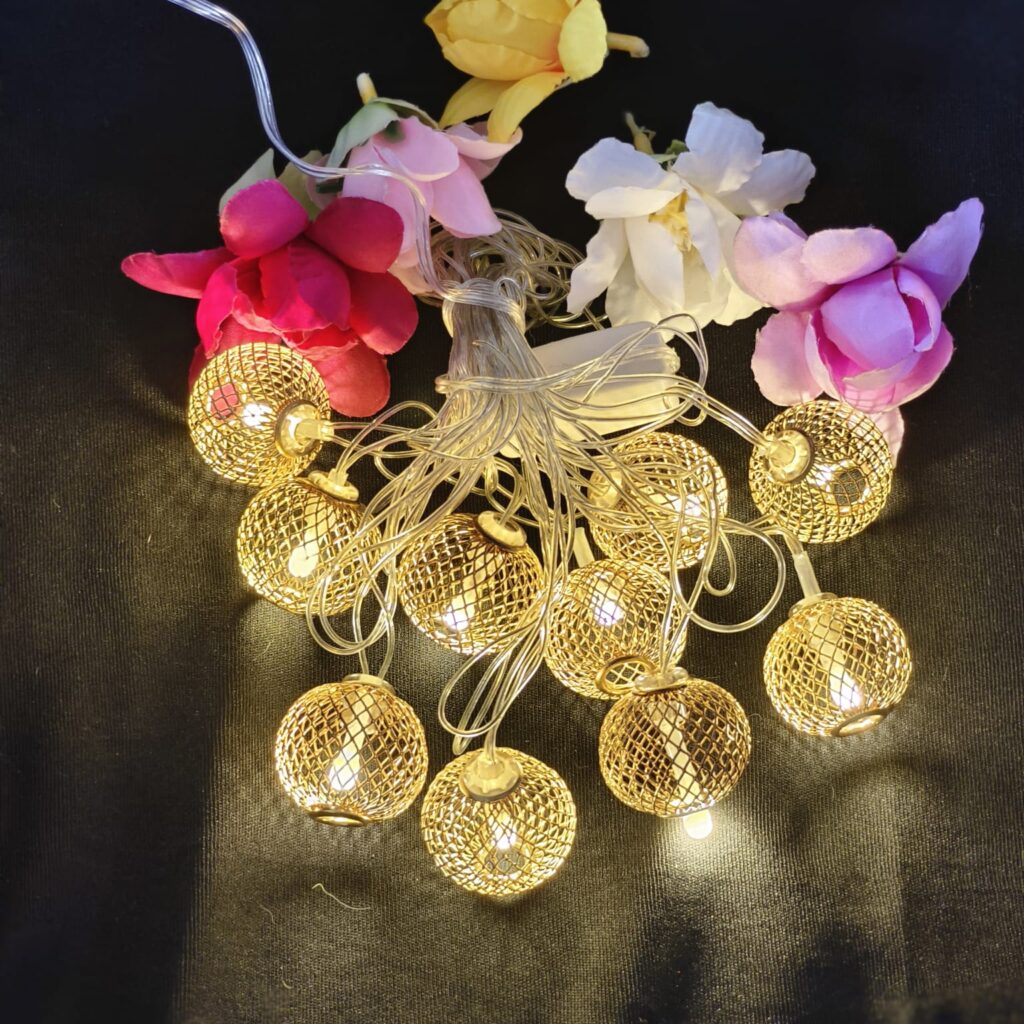 Metal Ball Light – 7ft Long String with 10 Metal Ball Lamps